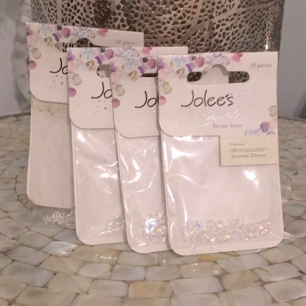 Jolee’s jewels beads 28 pieces Swarovski Elements